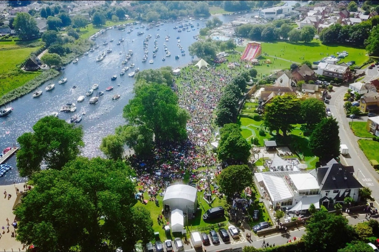 Stompin on the Quomps