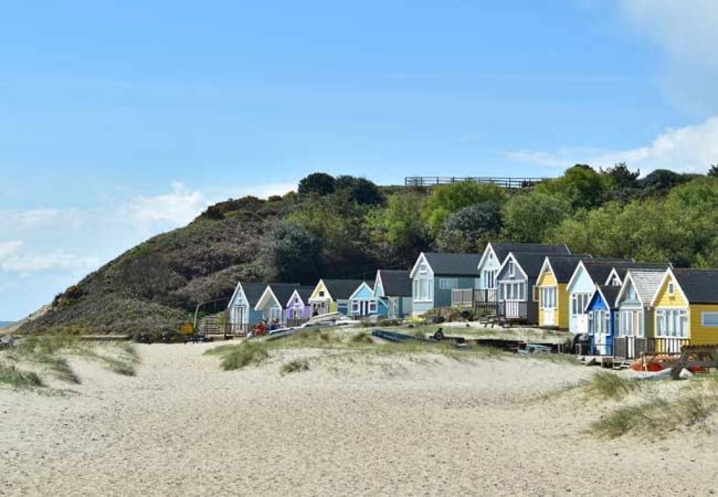 Five Beautiful Bournemouth Walks That Feel Like a World Away