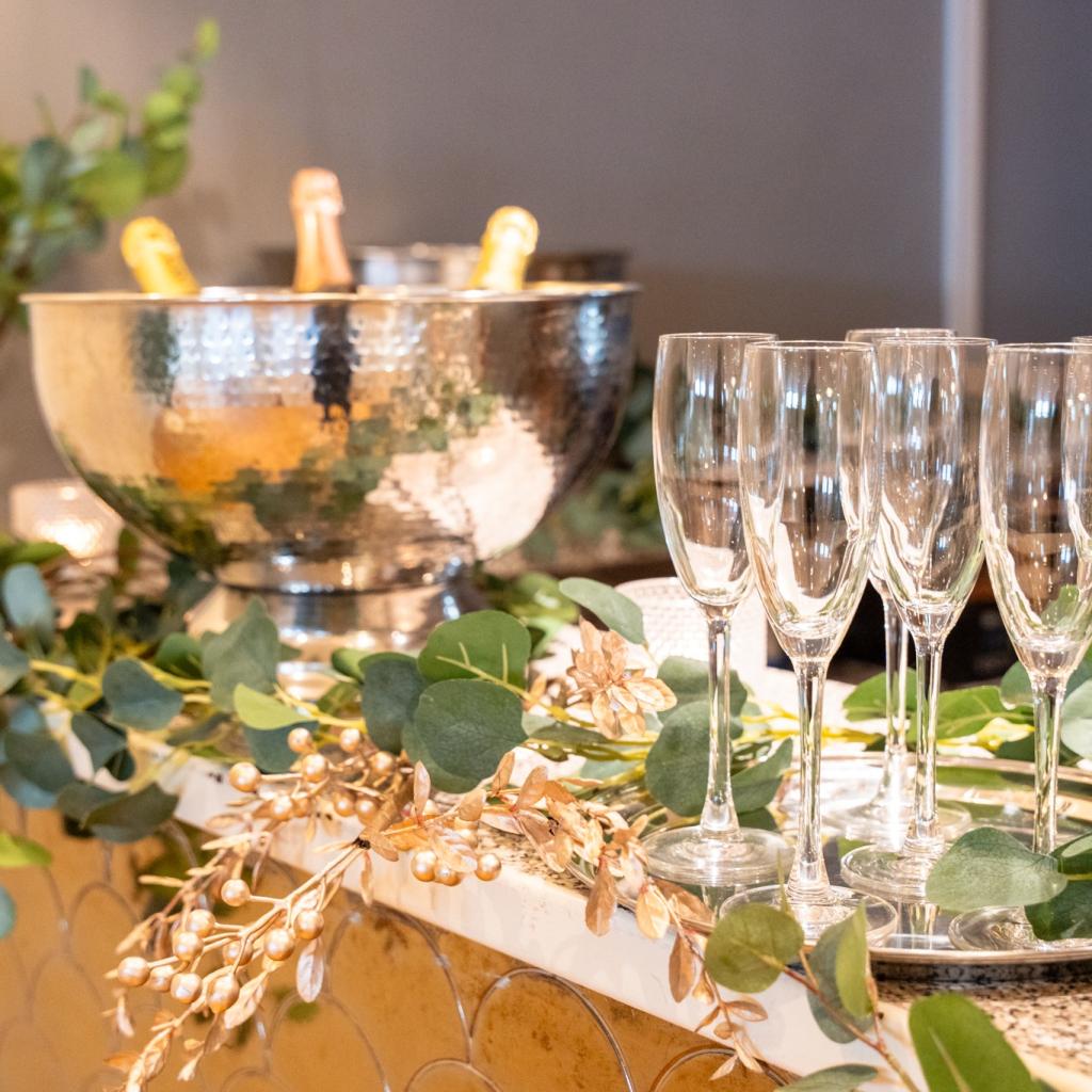 New Years Eve Gala Dinner at the Collingwood Hotel