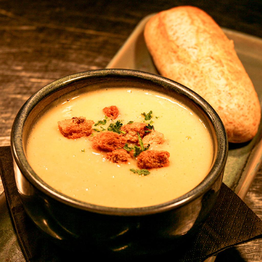 New Years Eve Gala Dinner at the Collingwood Hotel