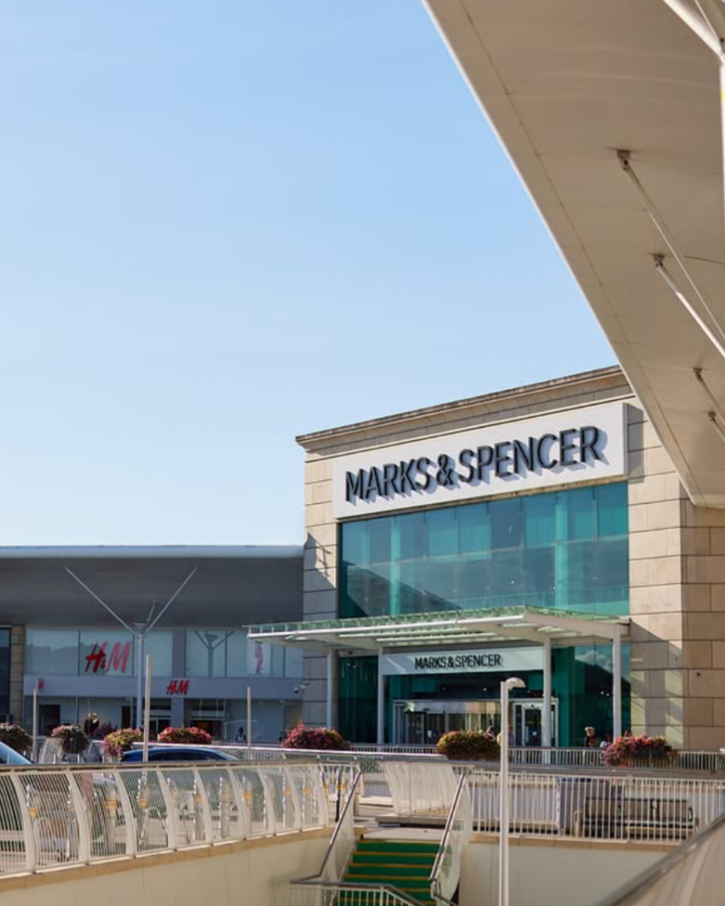Castlepoint Shopping Centre: Shops, Parking and Visitor Guide