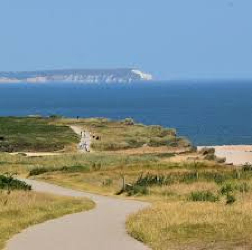 Five Southbourne Walks for Coffee, Clifftops and Sea Air