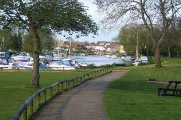 Five Southbourne Walks for Coffee, Clifftops and Sea Air