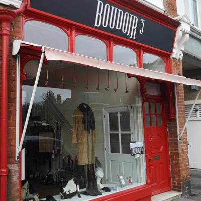 Boudoir 5 Westbourne - Pre-Loved Vintage & Designer Boutique Bournemouth
