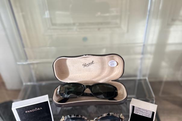 Boudoir 5 Westbourne - Pre-Loved Vintage & Designer Boutique Bournemouth