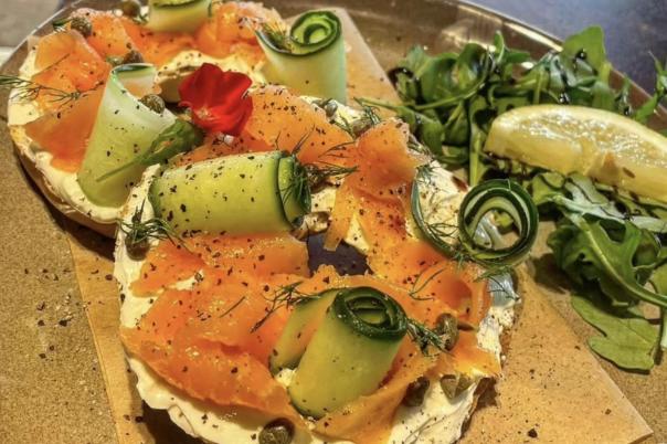 REVIEW: A Visit to The Hutch Cafe Bar Westbourne