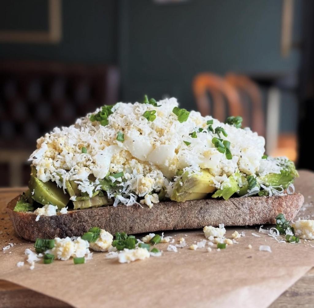 REVIEW: A Visit to The Hutch Cafe Bar Westbourne