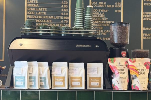 REVIEW: A Visit to The Hutch Cafe Bar Westbourne