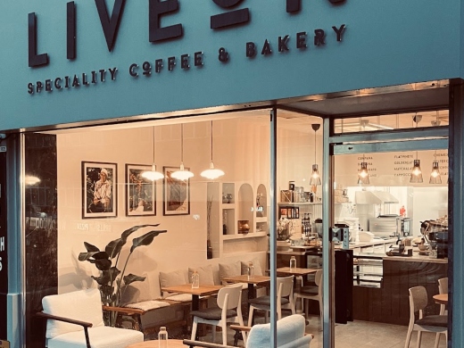 Live On Cafe & Bakery Bournemouth