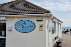 Our Favourite Beach Cafés & Restaurants Around Westbourne & the Coast