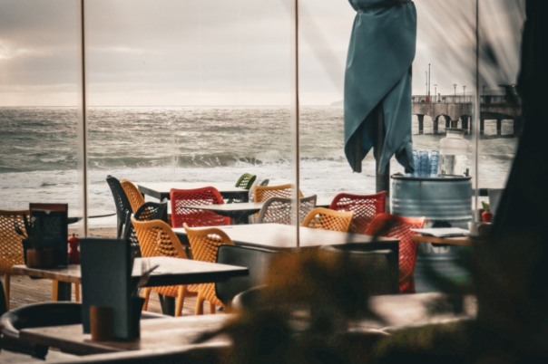 6 Coastal Restaurants for Sunday Lunch in Dorset: From Christchurch to Studland