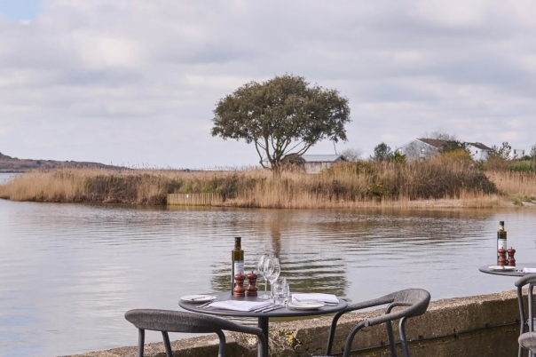 6 Coastal Restaurants for Sunday Lunch in Dorset: From Christchurch to Studland