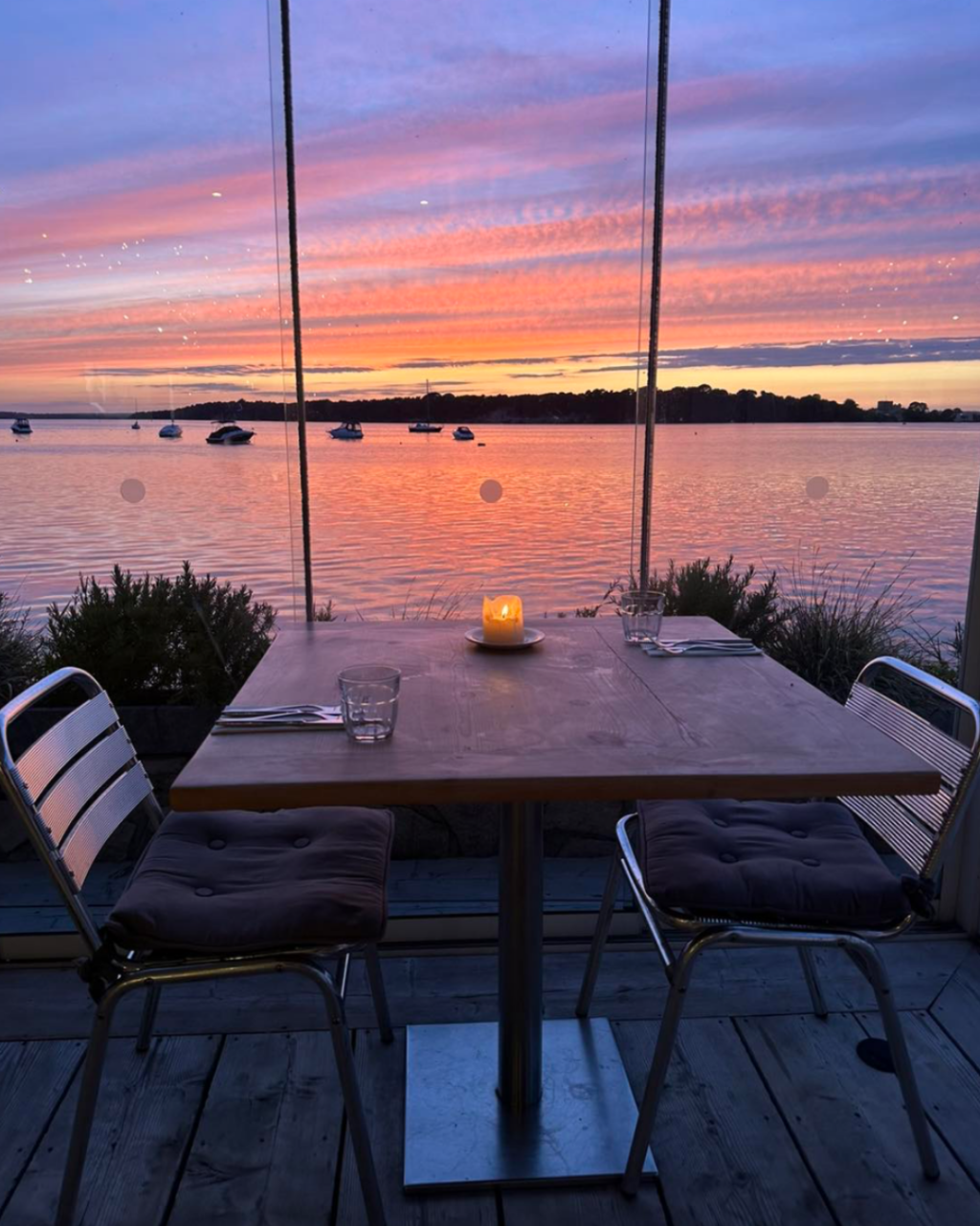 6 Coastal Restaurants for Sunday Lunch in Dorset: From Christchurch to Studland