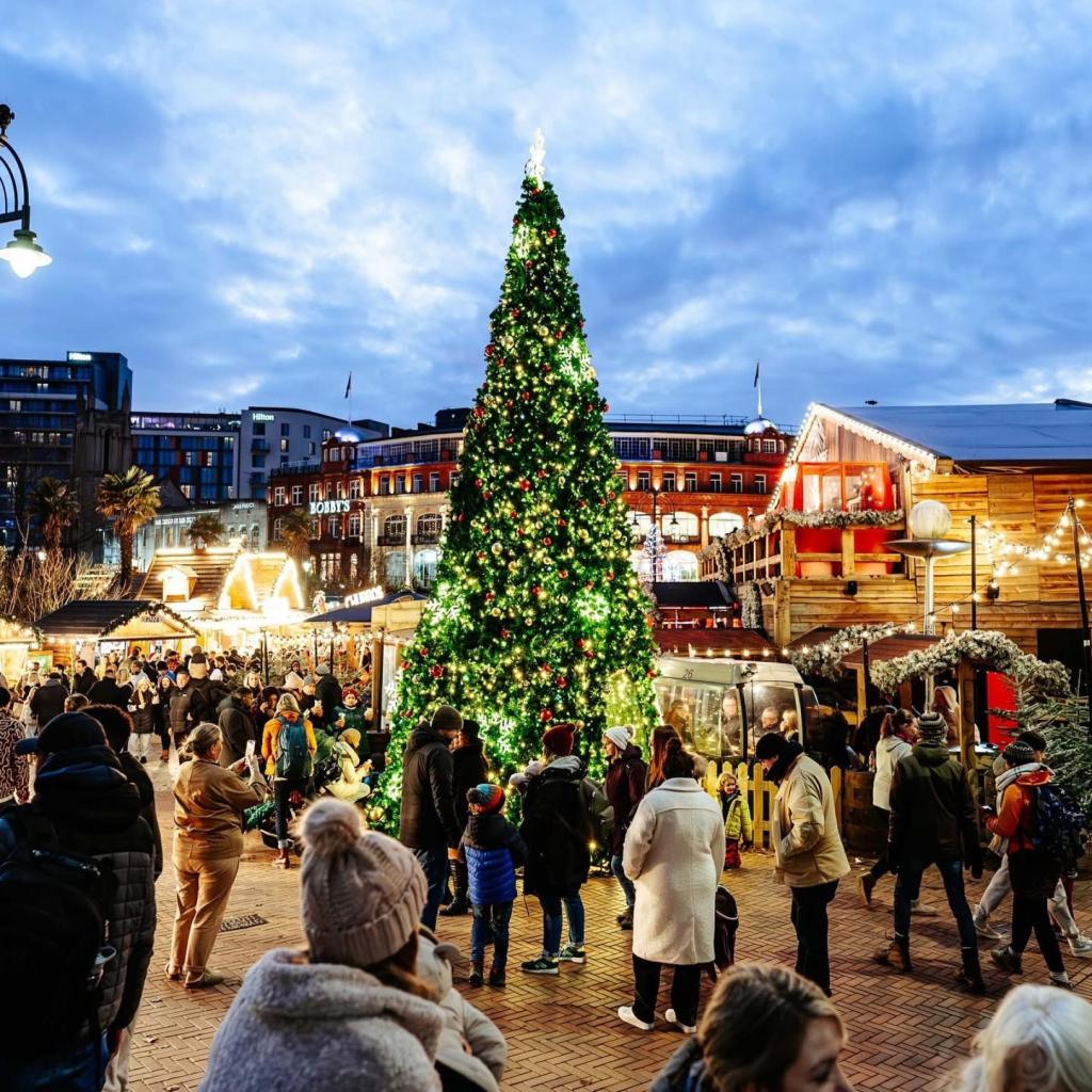 Christmas Events in Bournemouth 2026: Markets, Ice Skating, Santa and Festive Shows