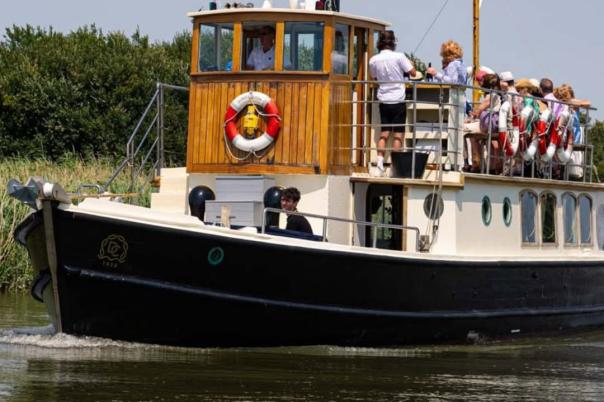 Dorset Cruises Poole: Boat Trips, Prices & Visitor Guide