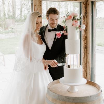A Wedding Cake Should Be Remembered Long After the Last Slice