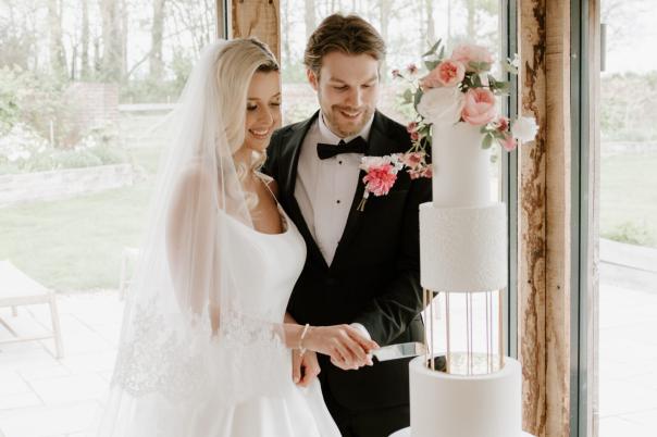 A Wedding Cake Should Be Remembered Long After the Last Slice