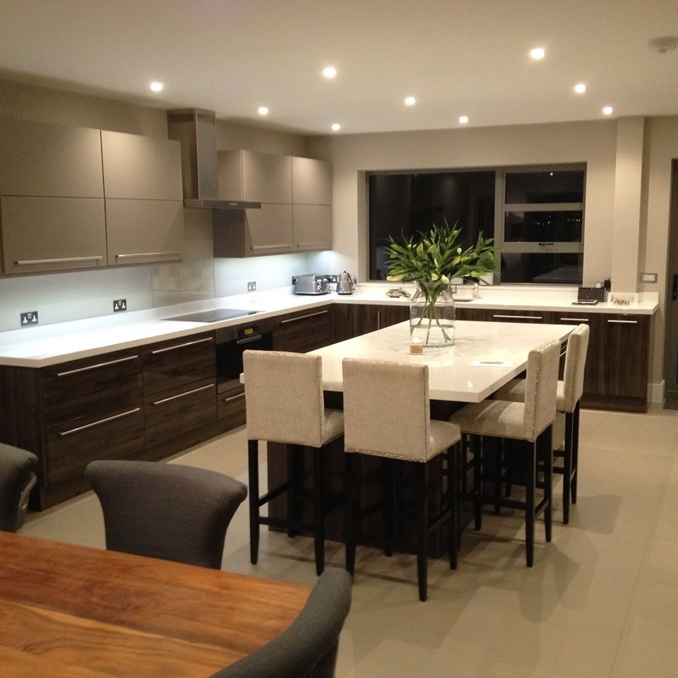 Doc's Fitted Furniture - Fitted Kitchens & Bedrooms