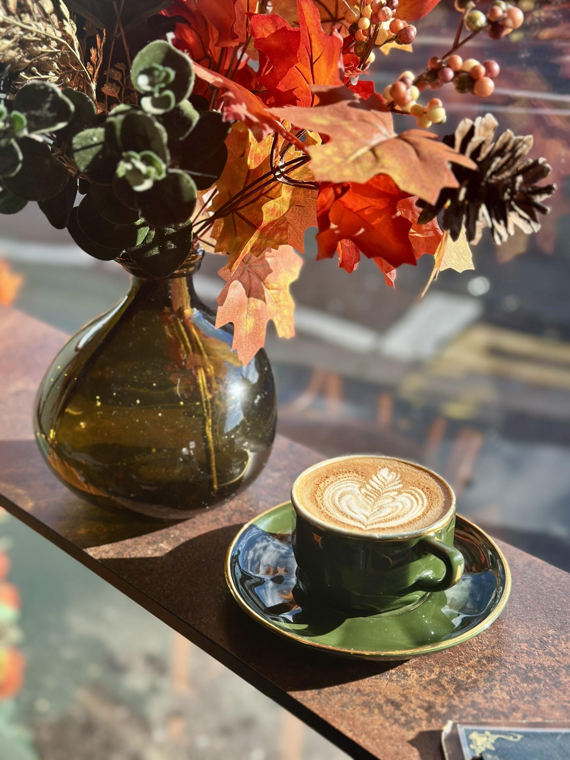 REVIEW: A Visit to The Hutch Cafe Bar Westbourne