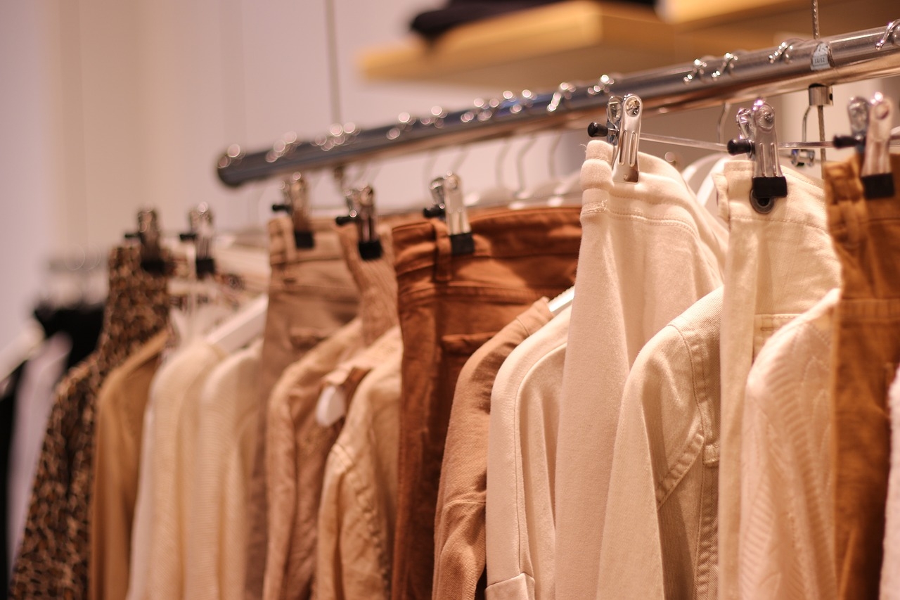 Compare Designer Ladieswear Shops in Dorset