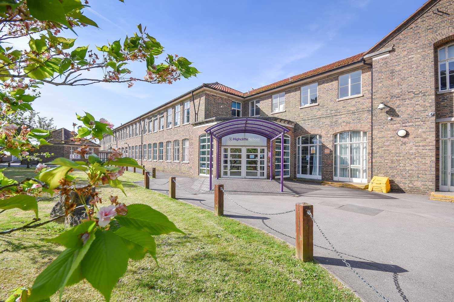 Guide to Schools in Christchurch and Southbourne