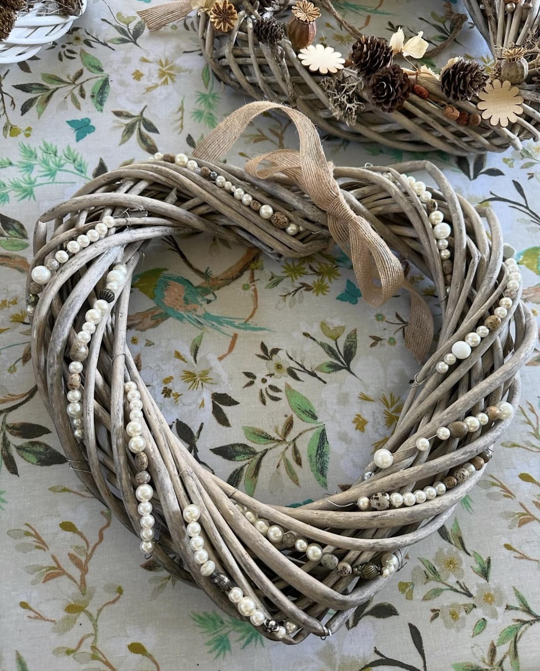 SPRING CREATIVE WORKSHOPS with Hillary’s Art Classes