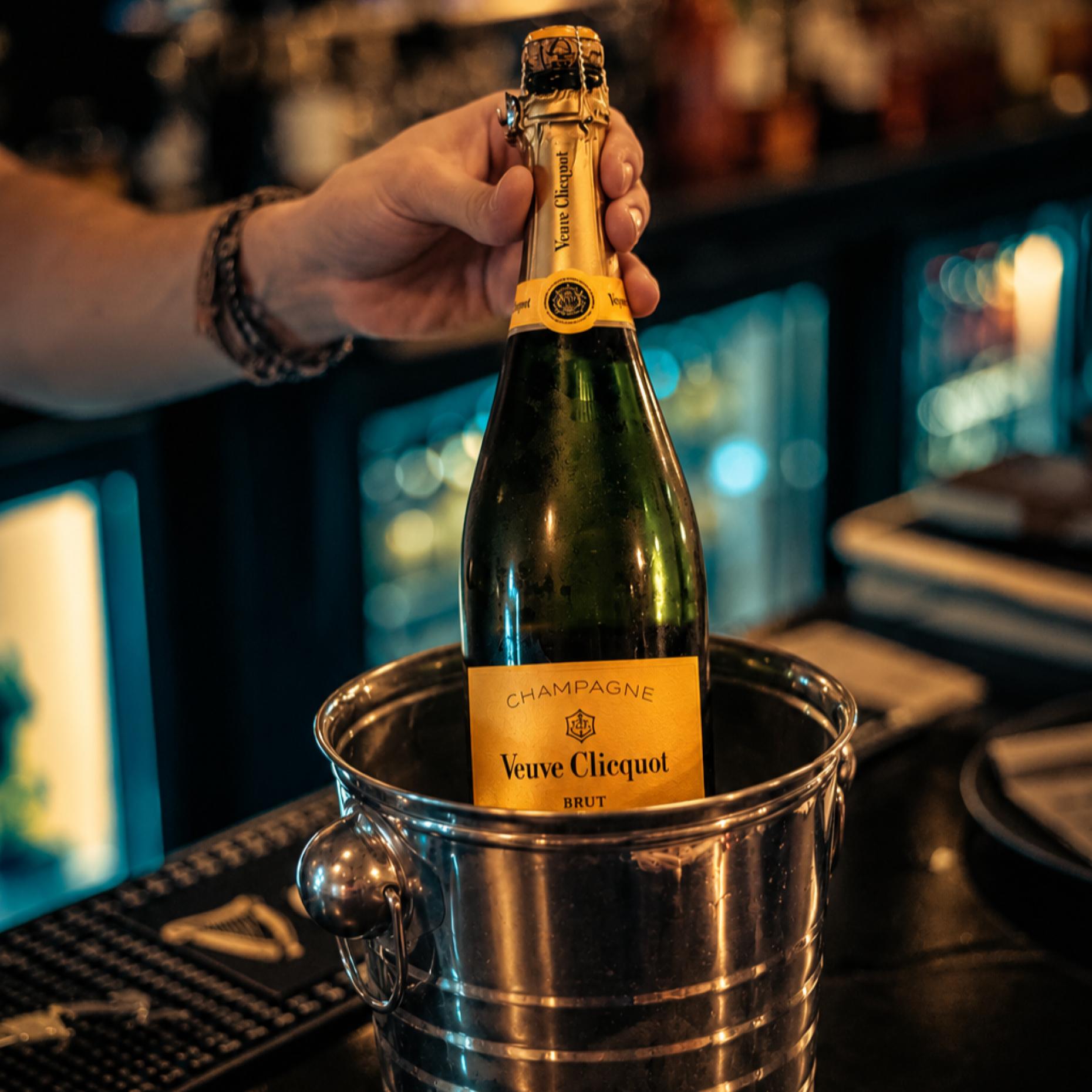 Fine Wines, Whiskey, Cocktails & Jazz in Bournemouth | Sonny's Speakeasy