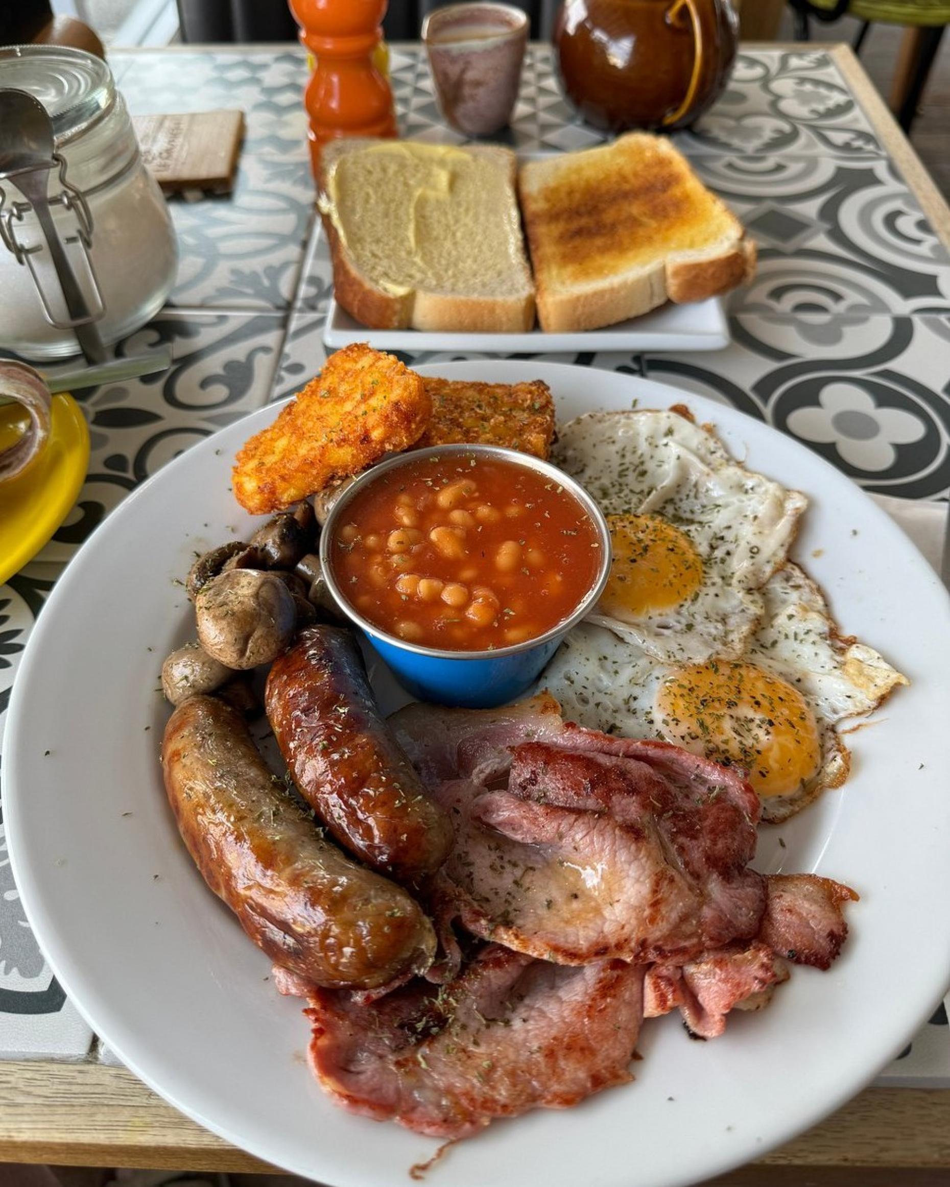 A Local’s Guide to Food & Drink Near AFC Bournemouth’s Vitality Stadium