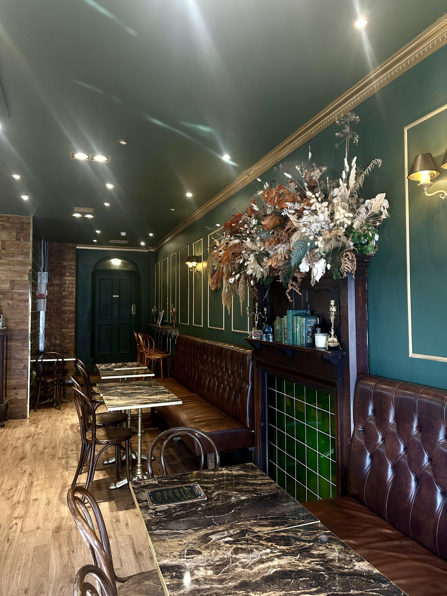 The Hutch Westbourne - Cafe, Bar & Party Venue