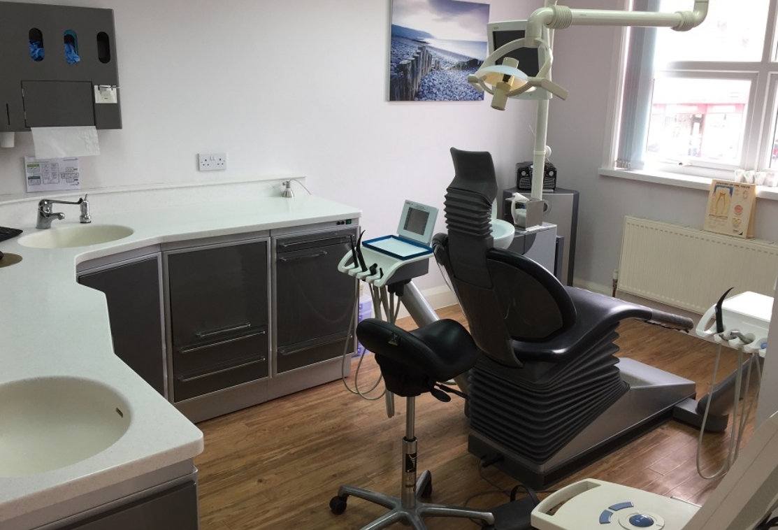 Compare Dentists and Dental Clinics in Dorset