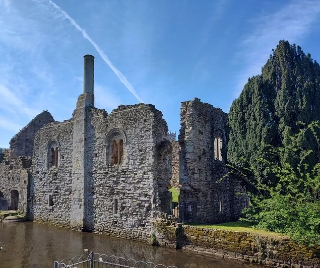 Christchurch Castle and Norman House