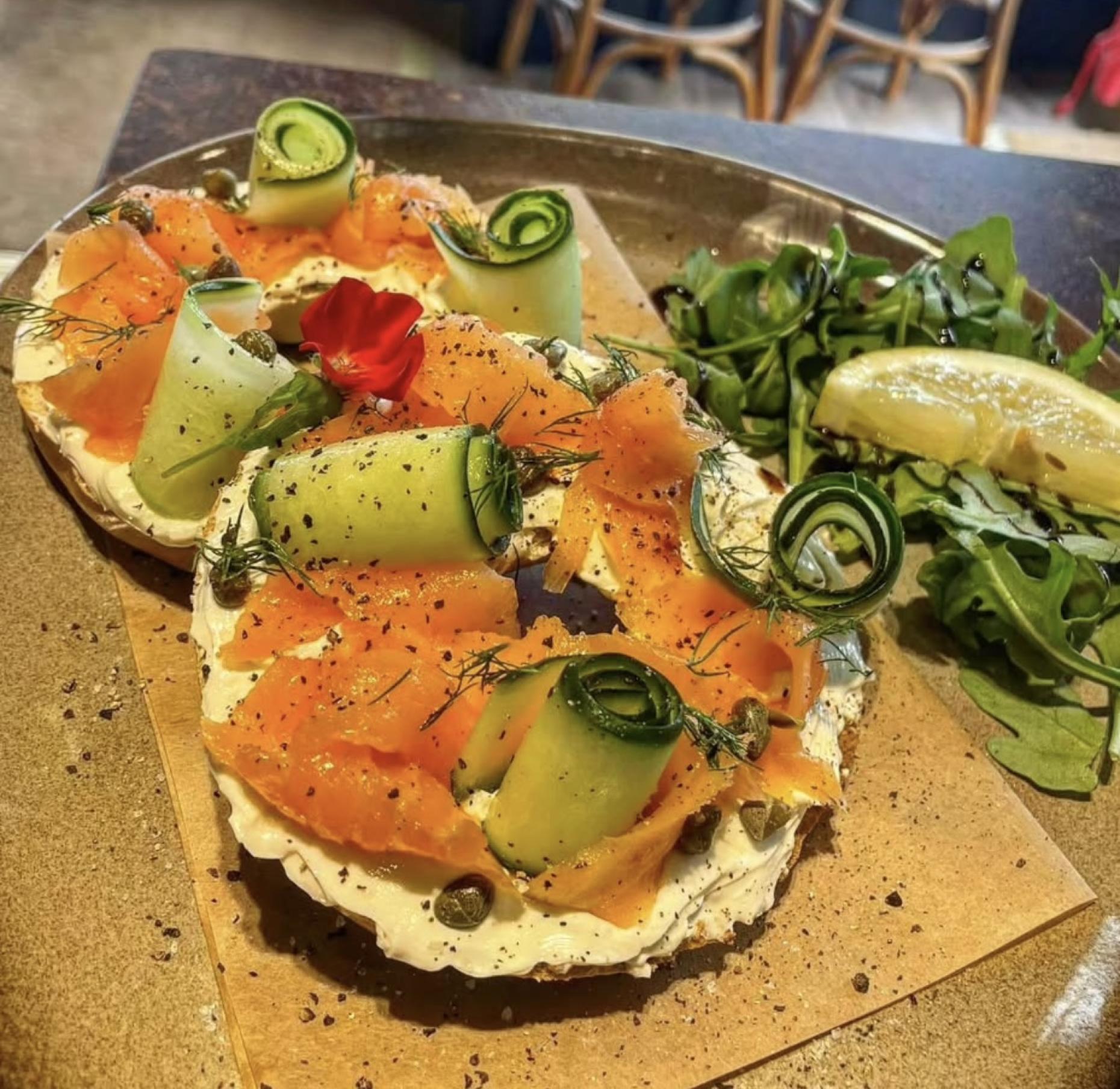 REVIEW: A Visit to The Hutch Cafe Bar Westbourne