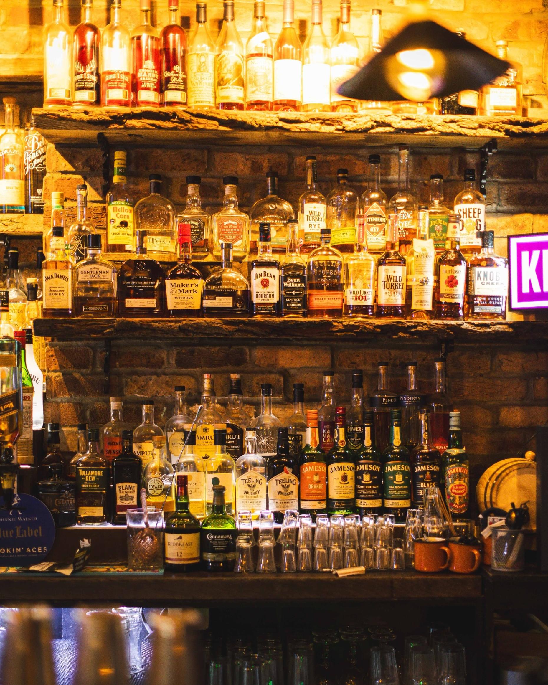 Why Smokin’ Aces Bournemouth Remains a Legend of Bournemouth Nightlife