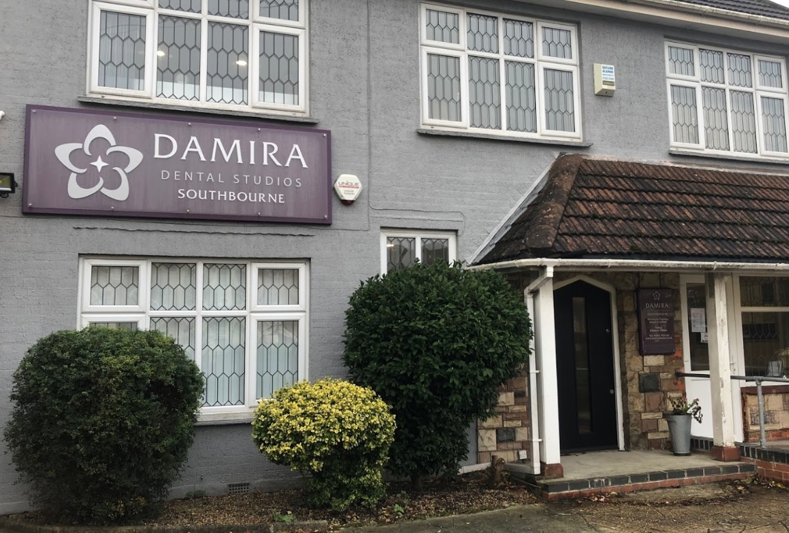 Compare Dentists and Dental Clinics in Dorset