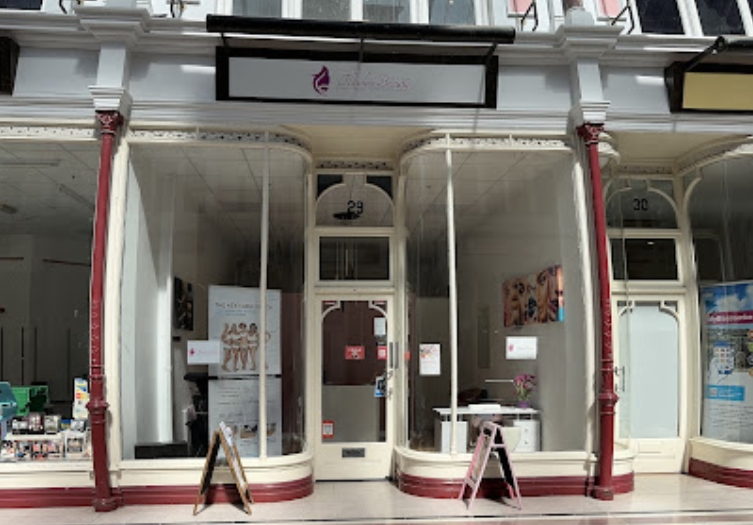 Compare Beauty Salons and Treatments in Dorset
