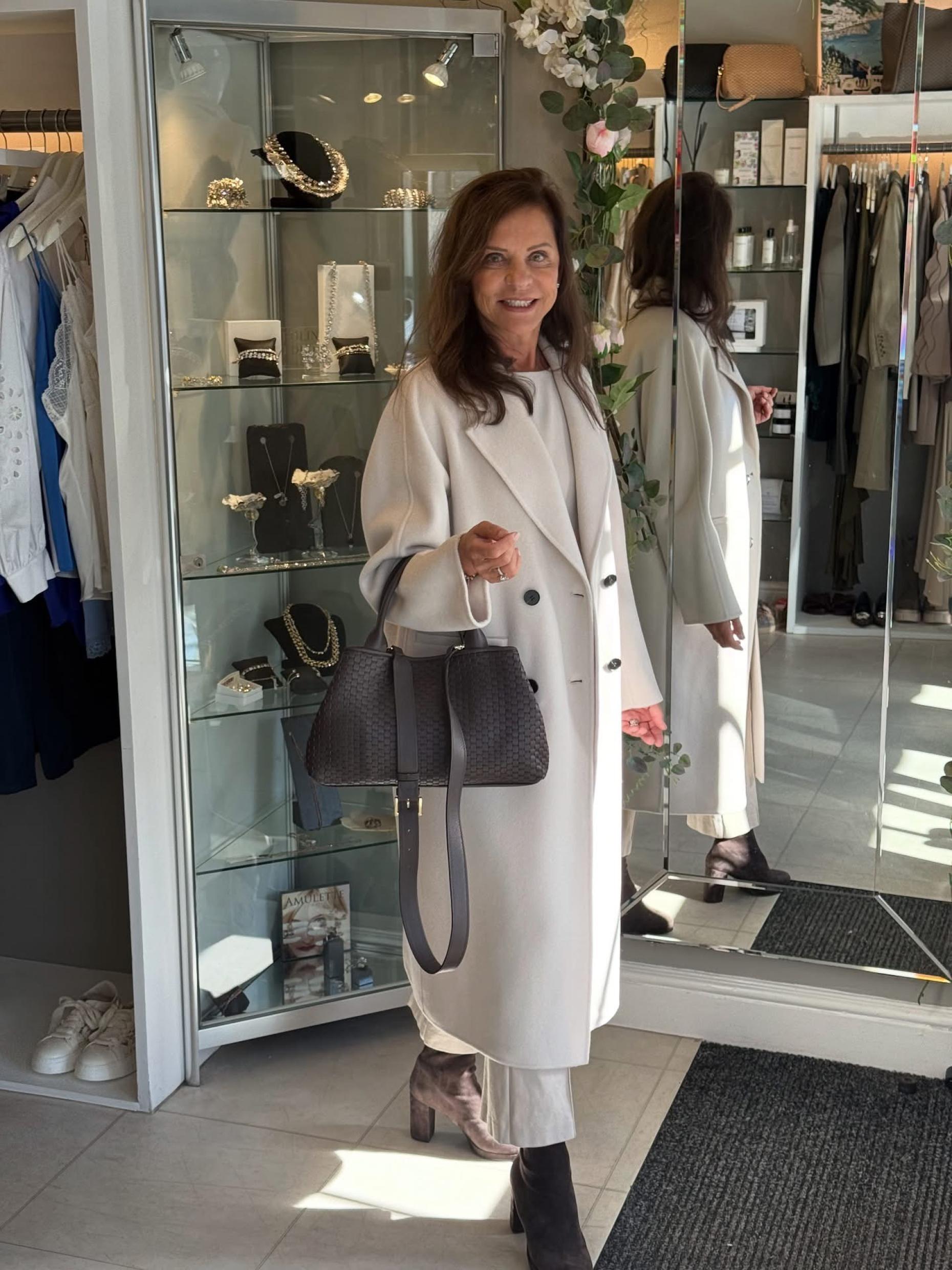 Lonah Designer Boutique Westbourne - Luxury International Labels