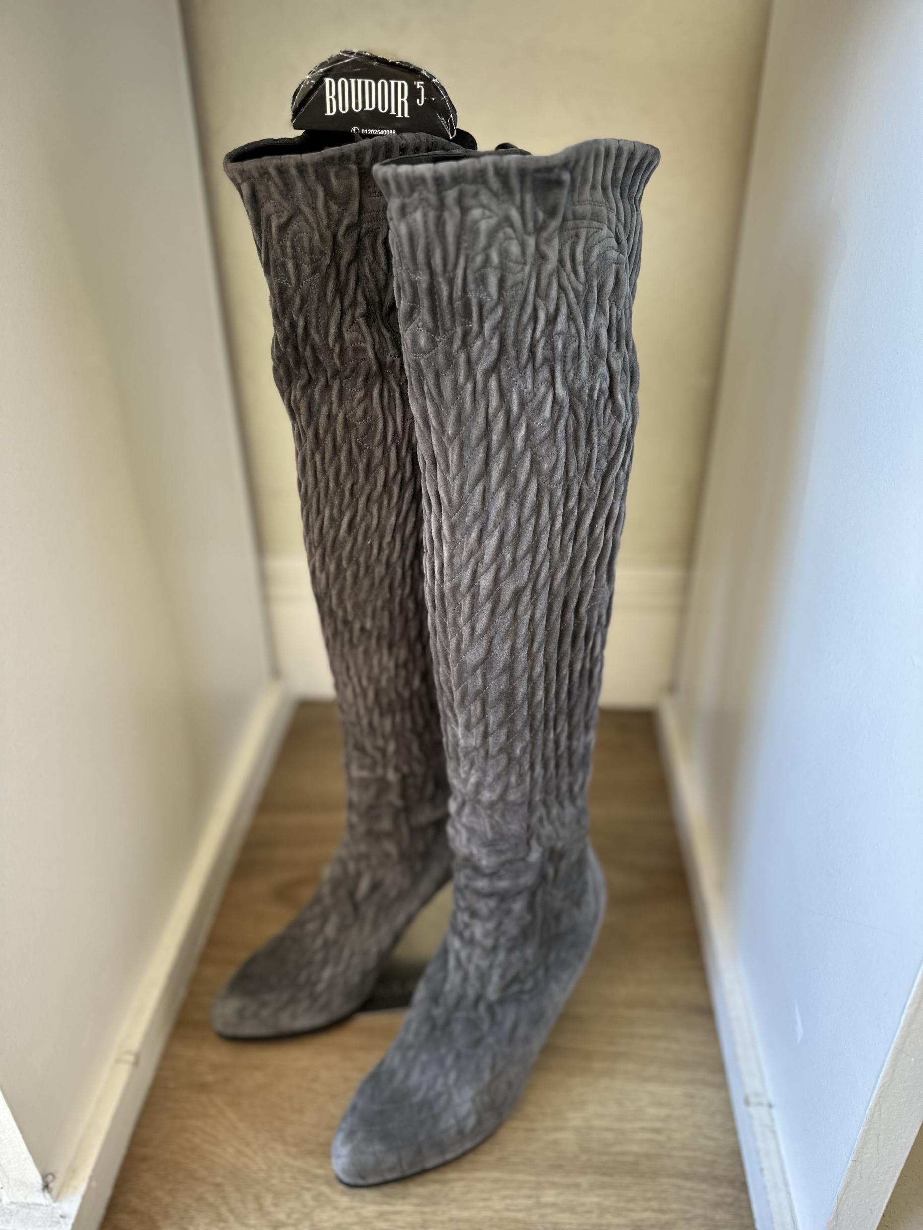 Boudoir 5 Westbourne - Pre-Loved Vintage & Designer Boutique Bournemouth